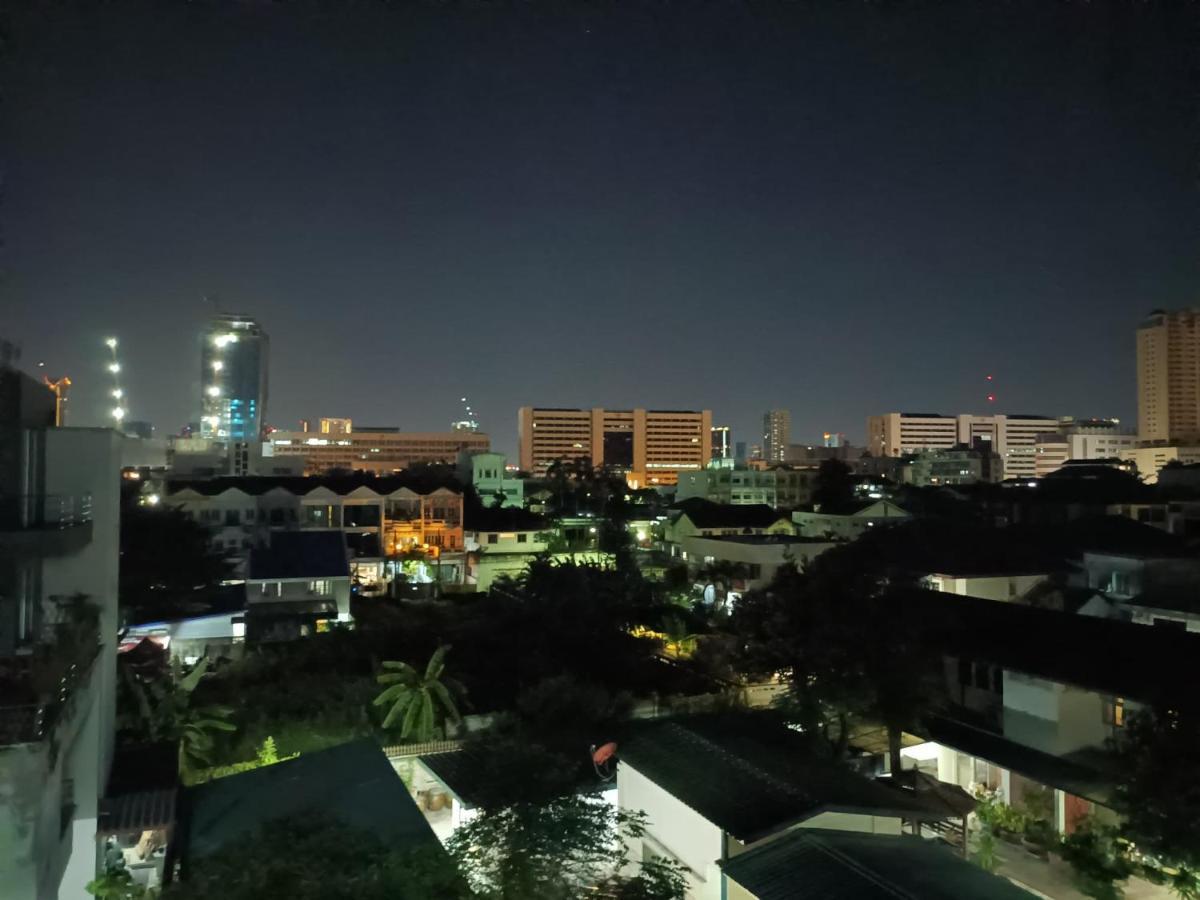 Kru Nat'S Bed & Breakfast W/ Private Rooms & Gym Bangkok Exterior photo
